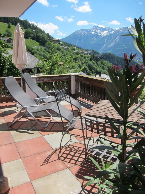 La Demeure Des Elfes Bed & Breakfast Albinen Exterior foto