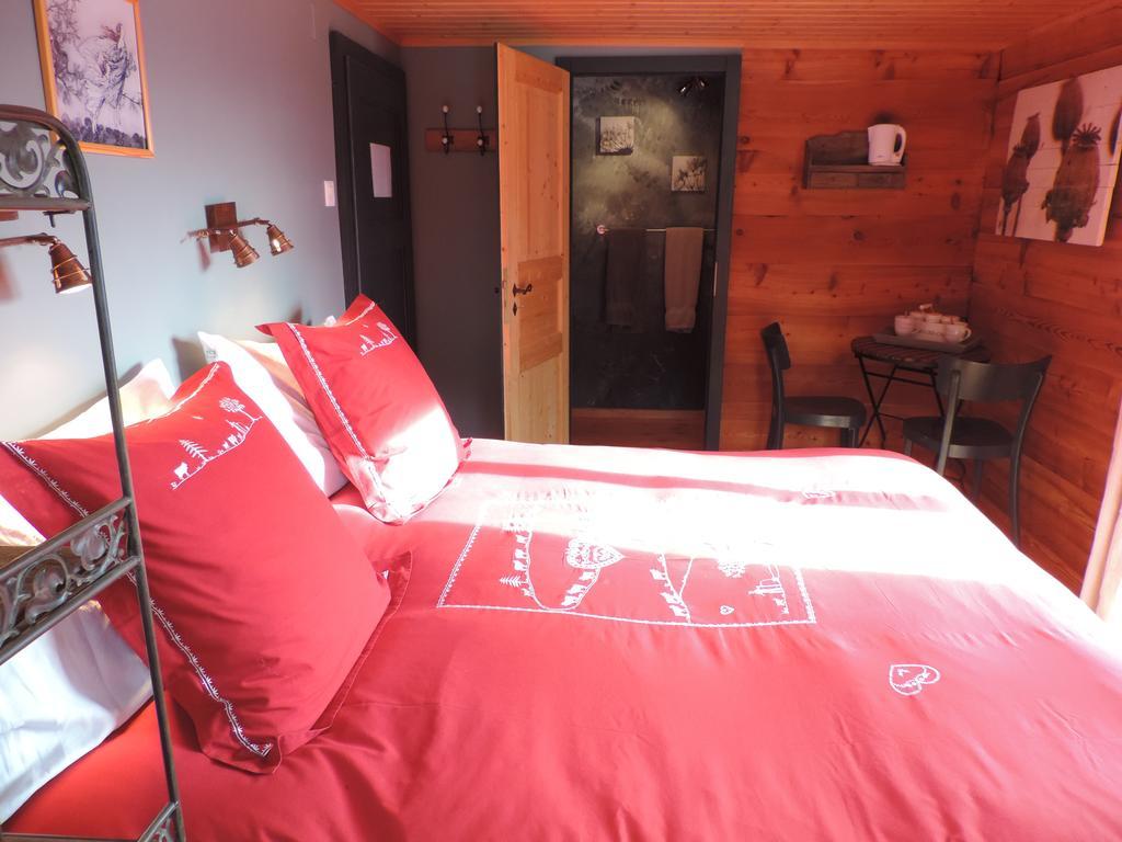 La Demeure Des Elfes Bed & Breakfast Albinen Cameră foto