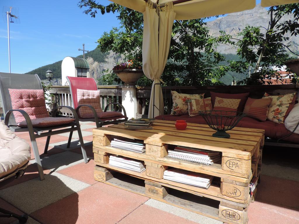 La Demeure Des Elfes Bed & Breakfast Albinen Exterior foto