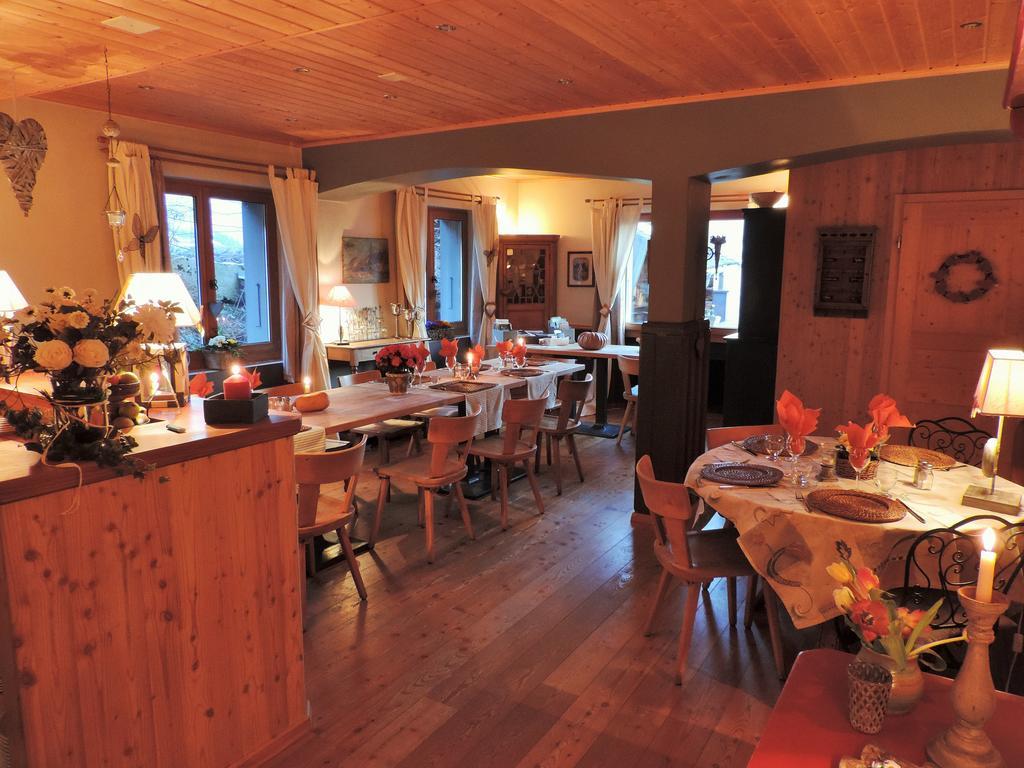 La Demeure Des Elfes Bed & Breakfast Albinen Exterior foto
