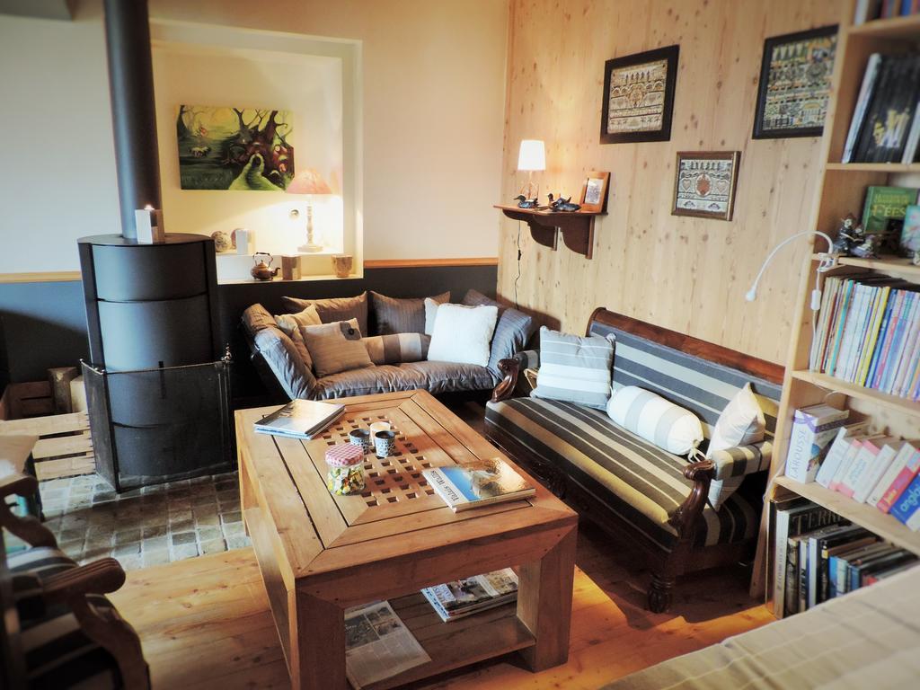 La Demeure Des Elfes Bed & Breakfast Albinen Exterior foto